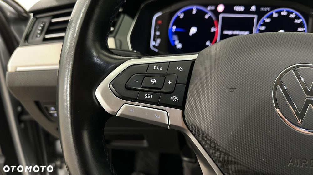 Volkswagen Passat - 24