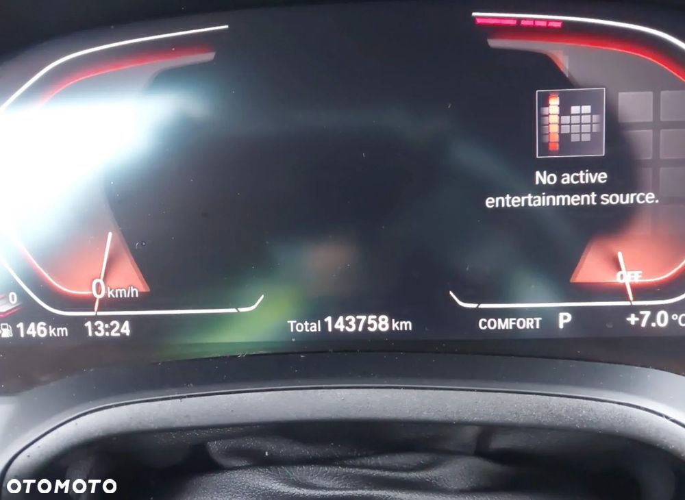 BMW Seria 3 330i xDrive M Sport Shadow - 16