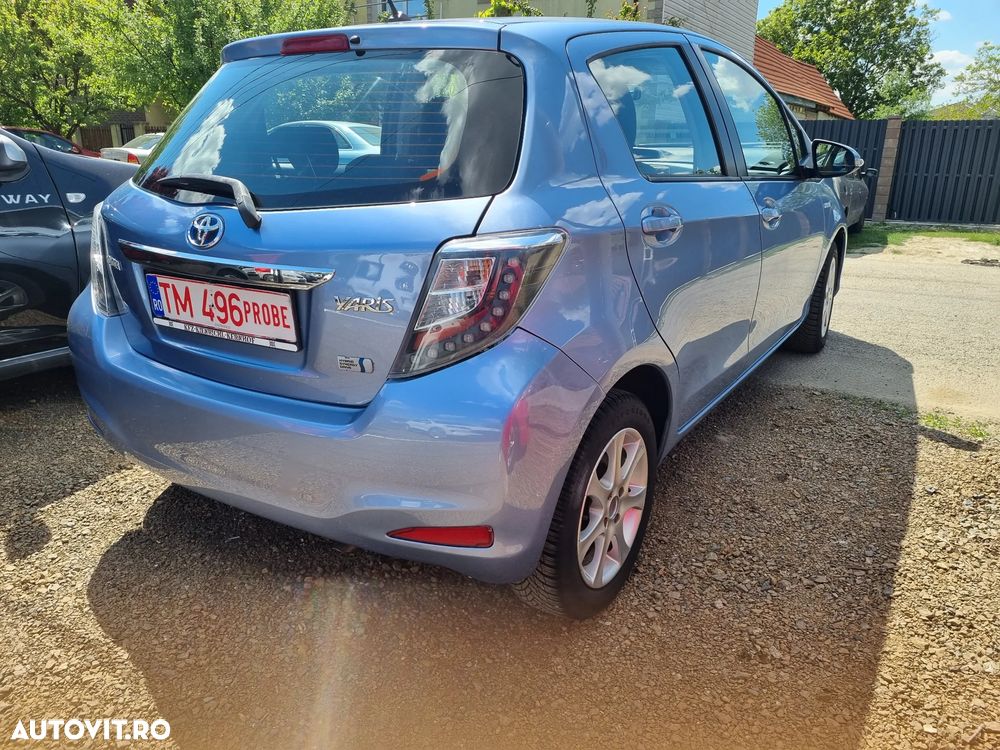 Toyota Yaris 1.5 VVT-i HSD Luna - 25