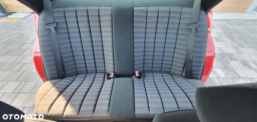 Mercedes-Benz W201 (190) - 17