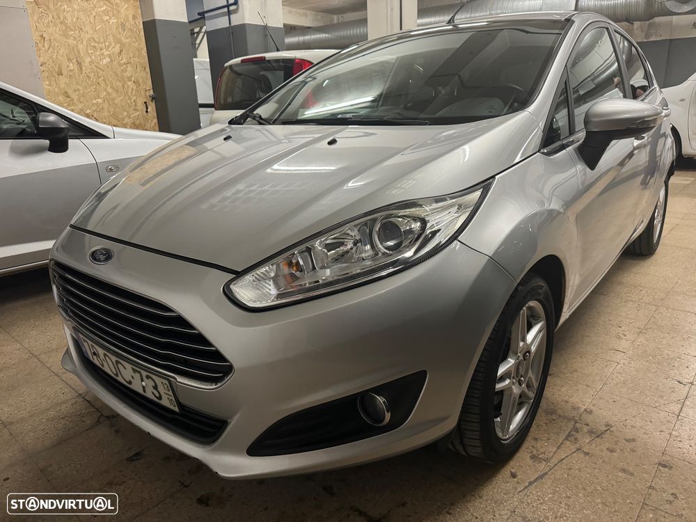 Ford Fiesta 1.0 T EcoBoost Titanium - 1