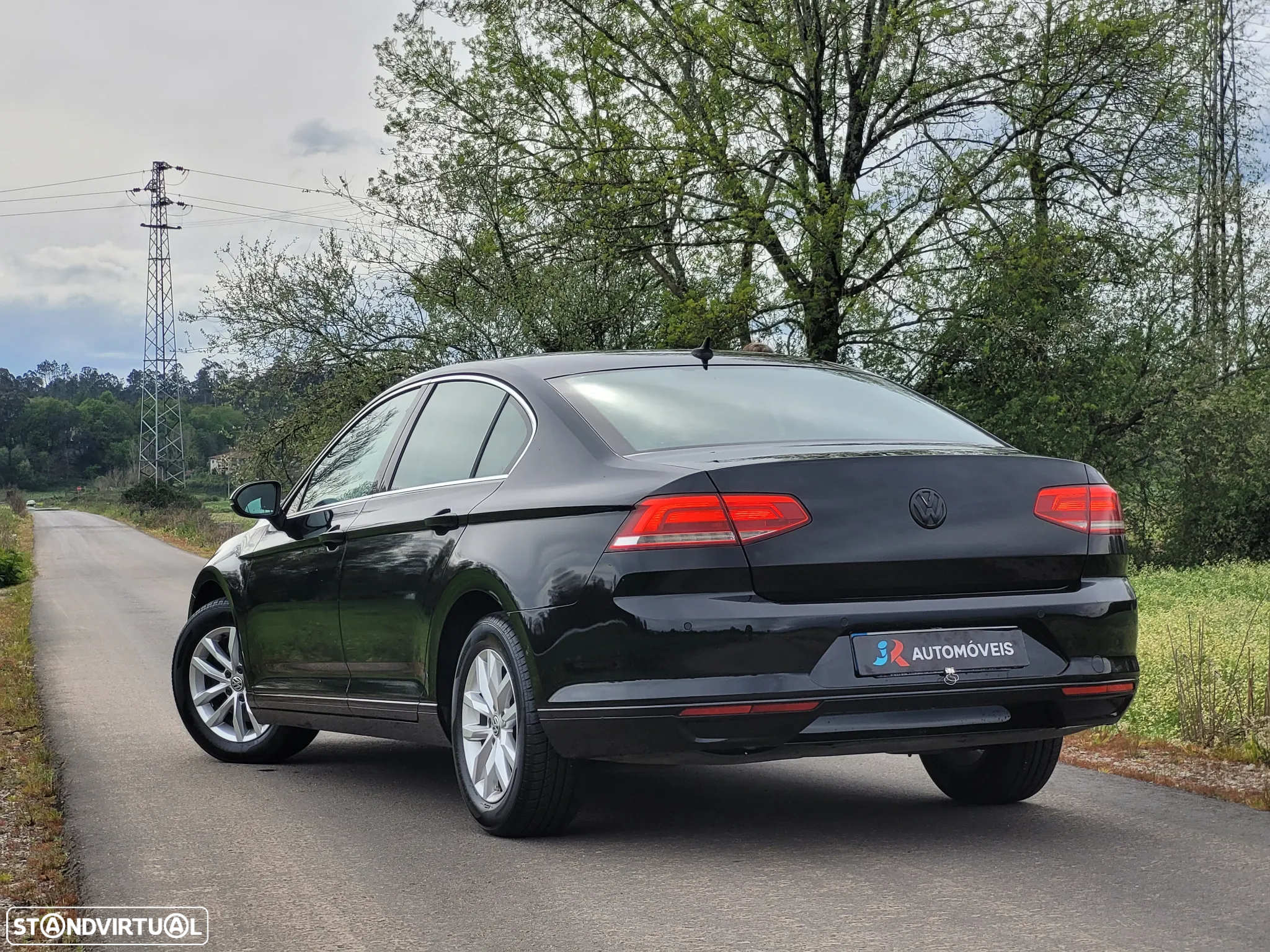 VW Passat 1.6 TDI Highline DSG - 8