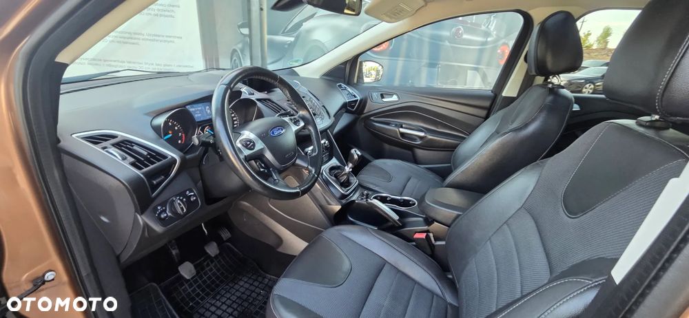 Ford Kuga 1.6 EcoBoost 2x4 SYNC - 27