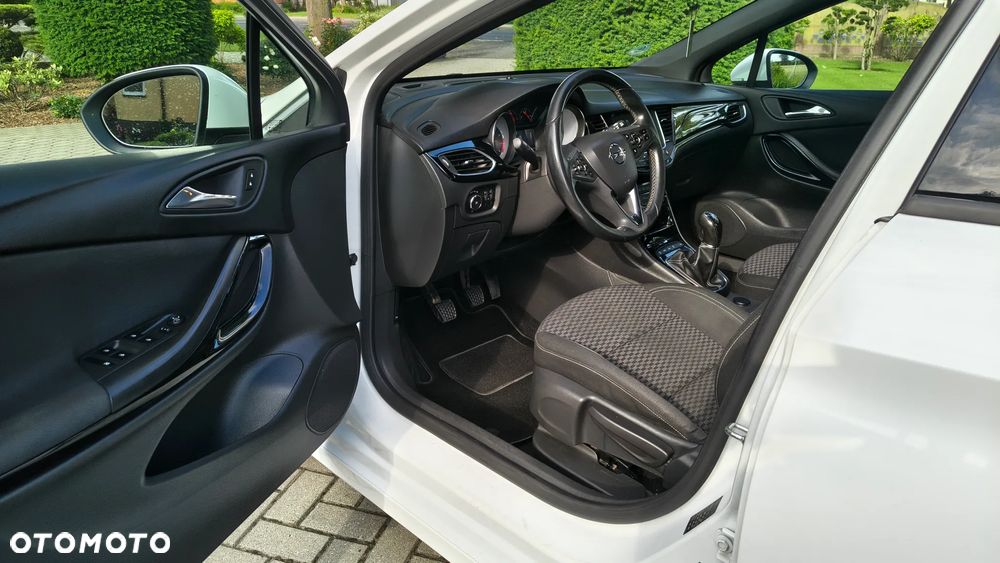 Opel Astra 1.4 Turbo Active - 11