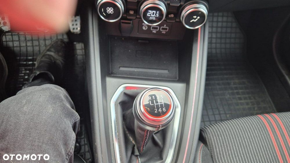 Renault Clio - 14