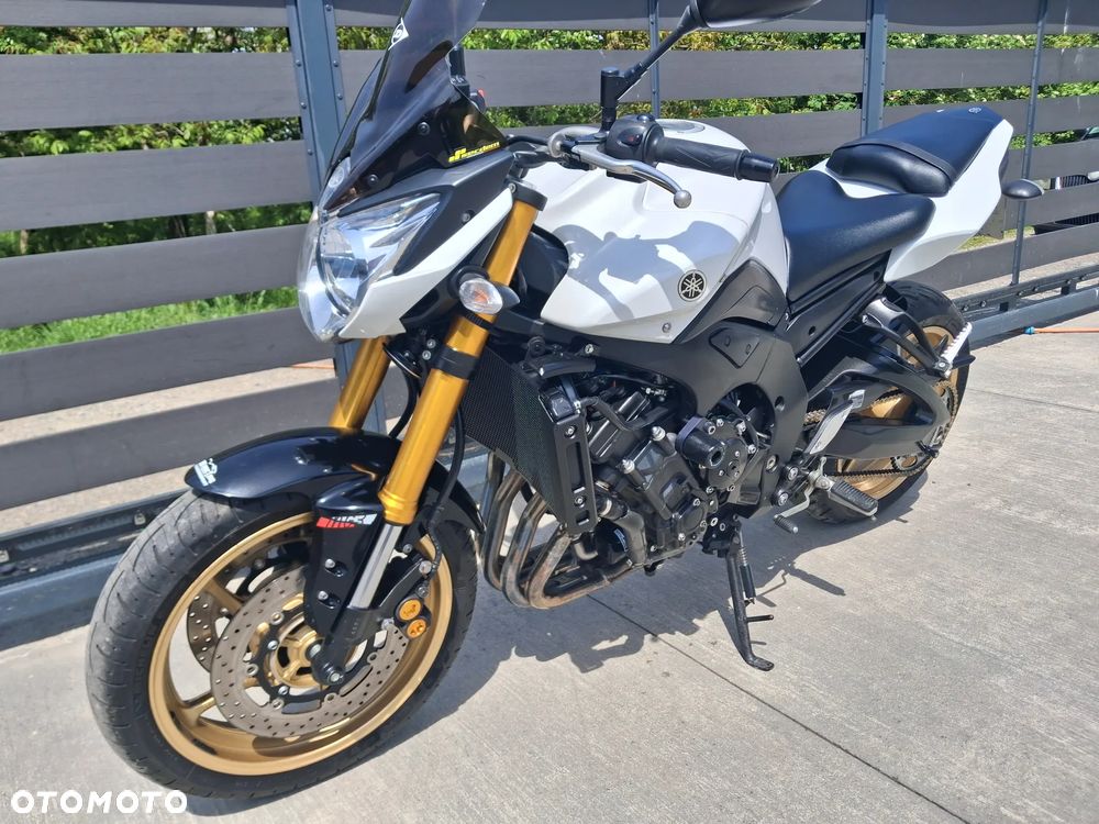 Yamaha FZ8 - 1