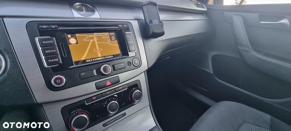 Volkswagen Passat 1.6 TDI Comfortline - 7