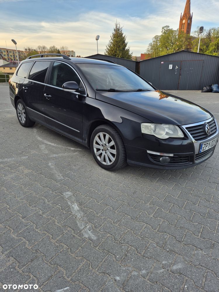 Volkswagen Passat 2.0 TDI Trendline DSG - 2