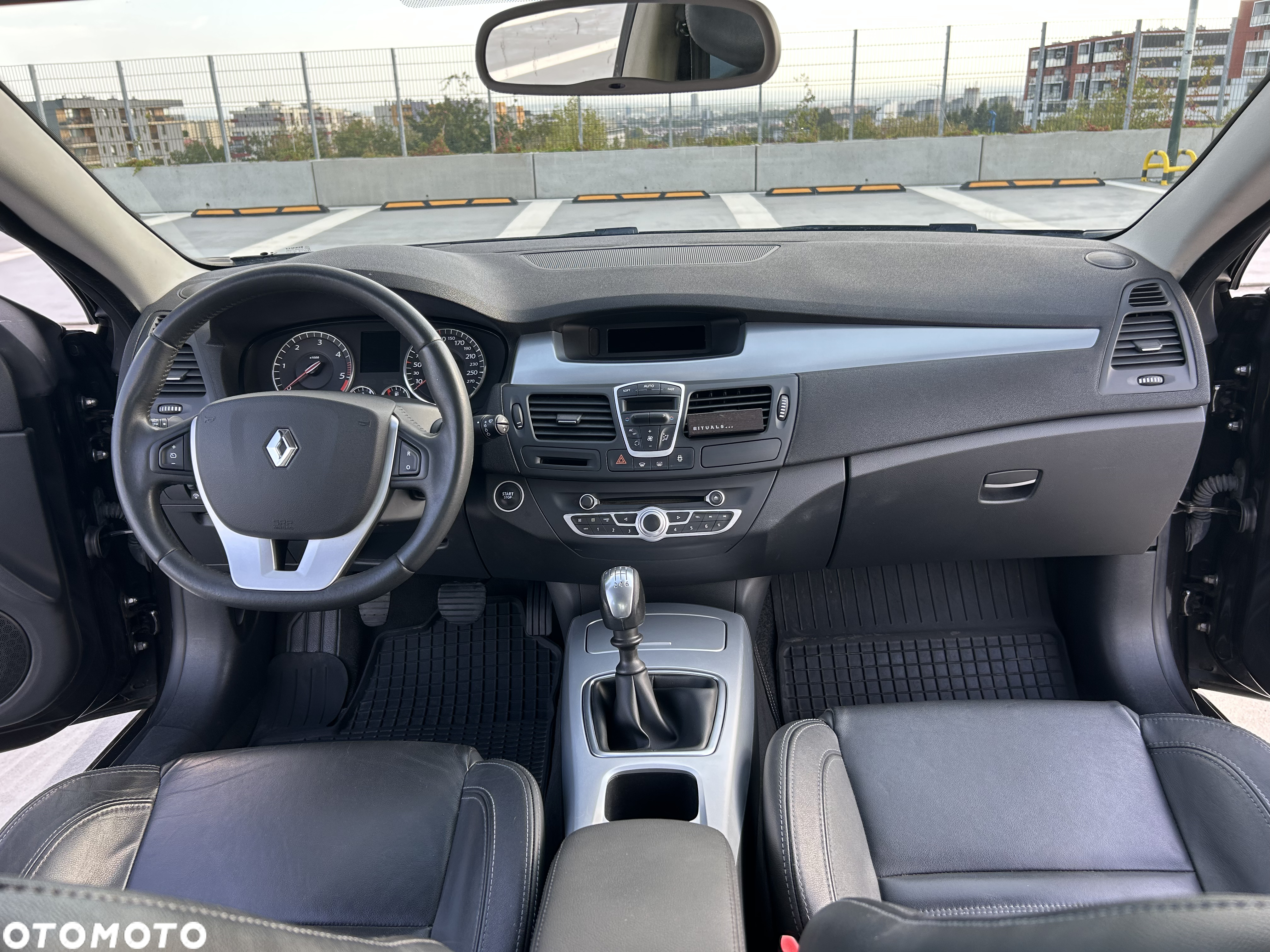 Renault Laguna 2.0 dCi Monaco GP2 - 31
