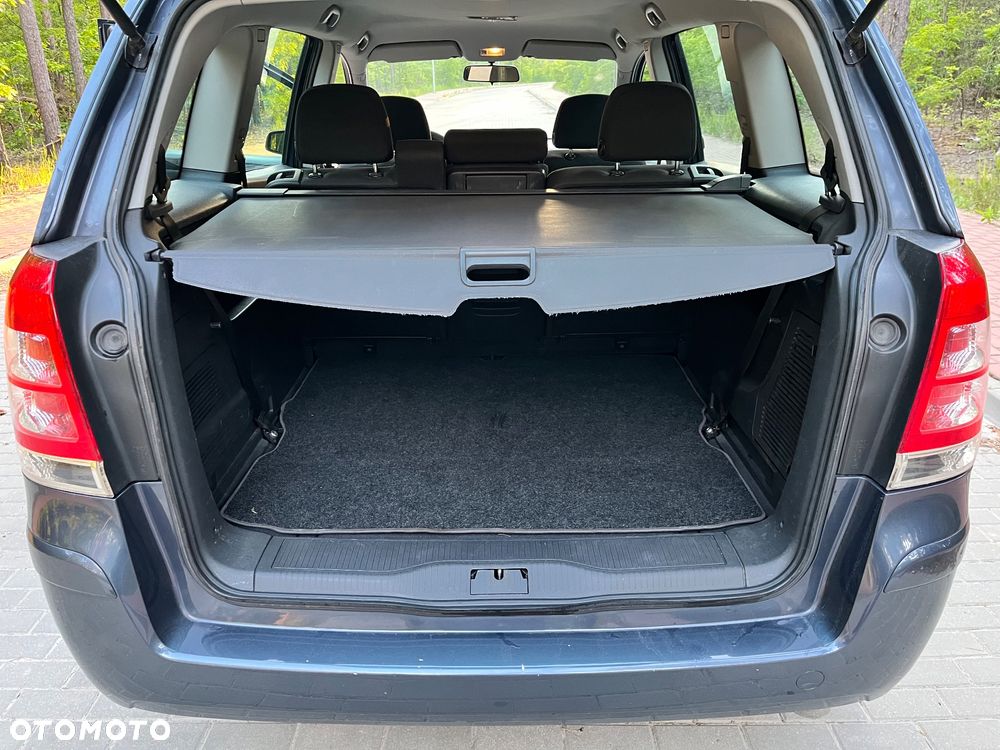 Opel Zafira - 14