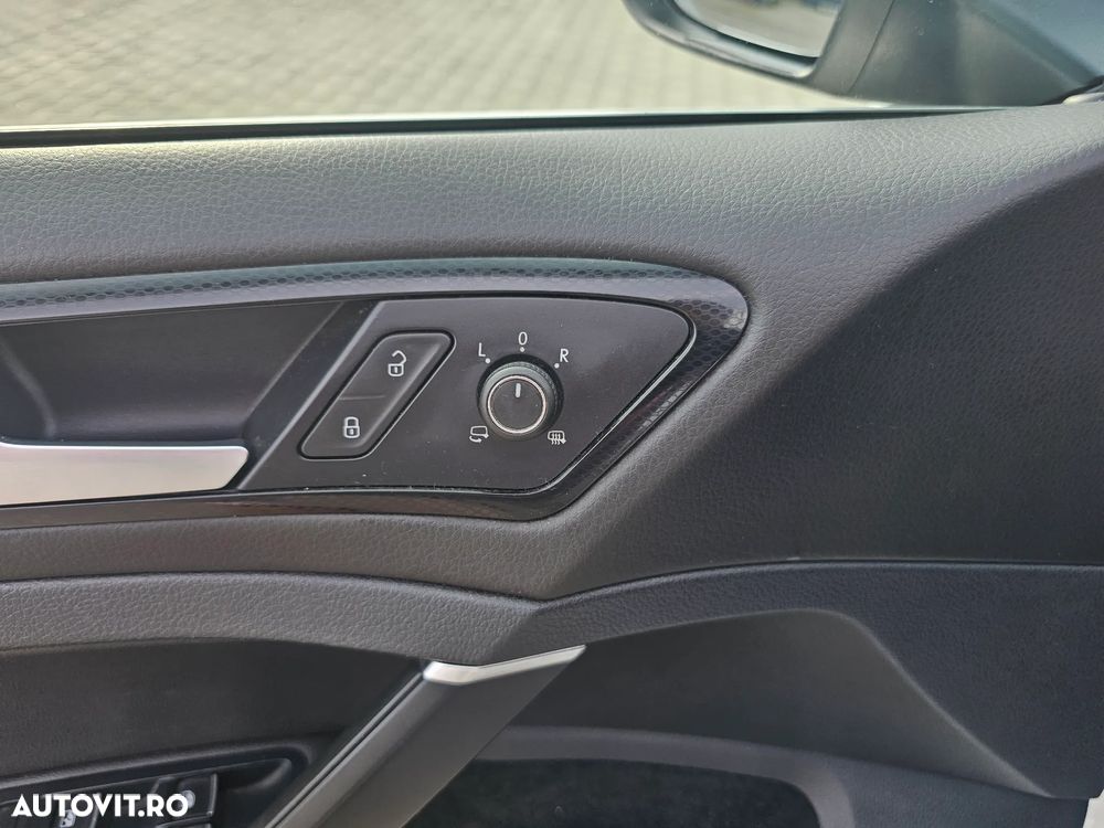 Volkswagen Golf 2.0 TDI BMT Highline - 32