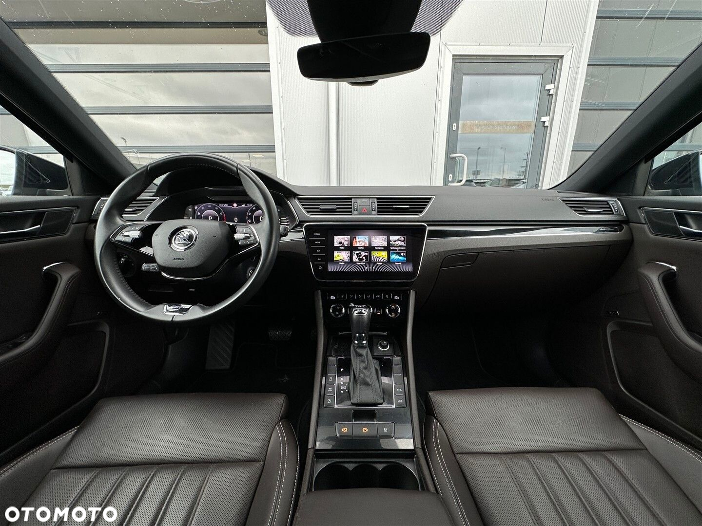 Skoda Superb 2.0 TSI 4x4 L&K DSG - 6