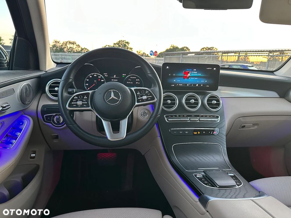 Mercedes-Benz GLC 300 4Matic 9G-TRONIC Edition Avantgarde - 8