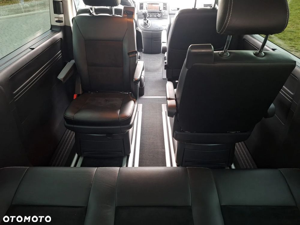Volkswagen Multivan - 26