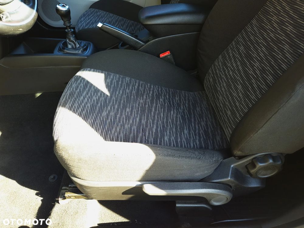 Kia ProCeed 1.6 CVVT LX - 17