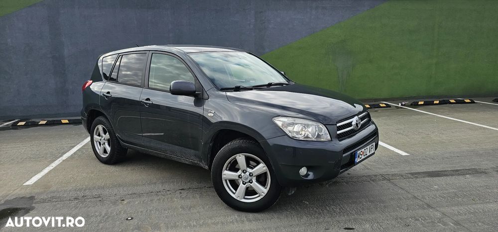 Toyota RAV4 2.2 D-4D Confort - 3