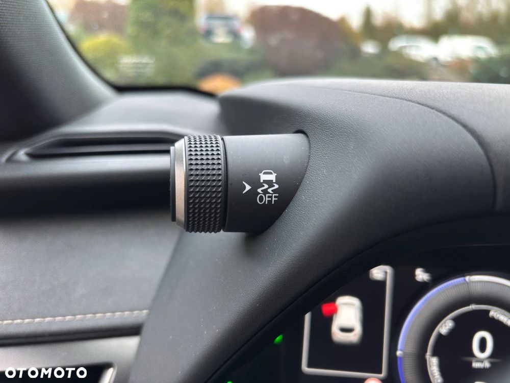 Lexus UX 250h GPF Business 2WD - 20