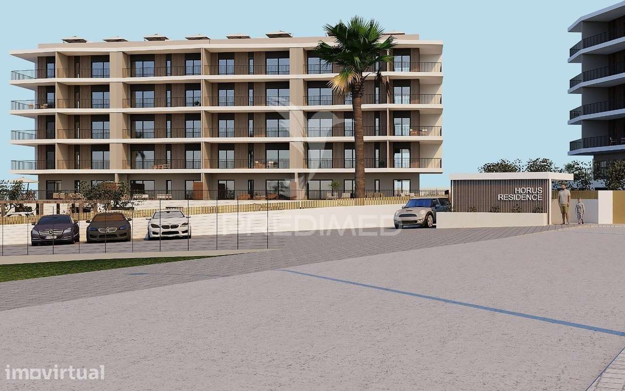 Horus Residence - Apartamento T2 , Rés do chão com 265m2 de área br... - Grande imagem: 2/39
