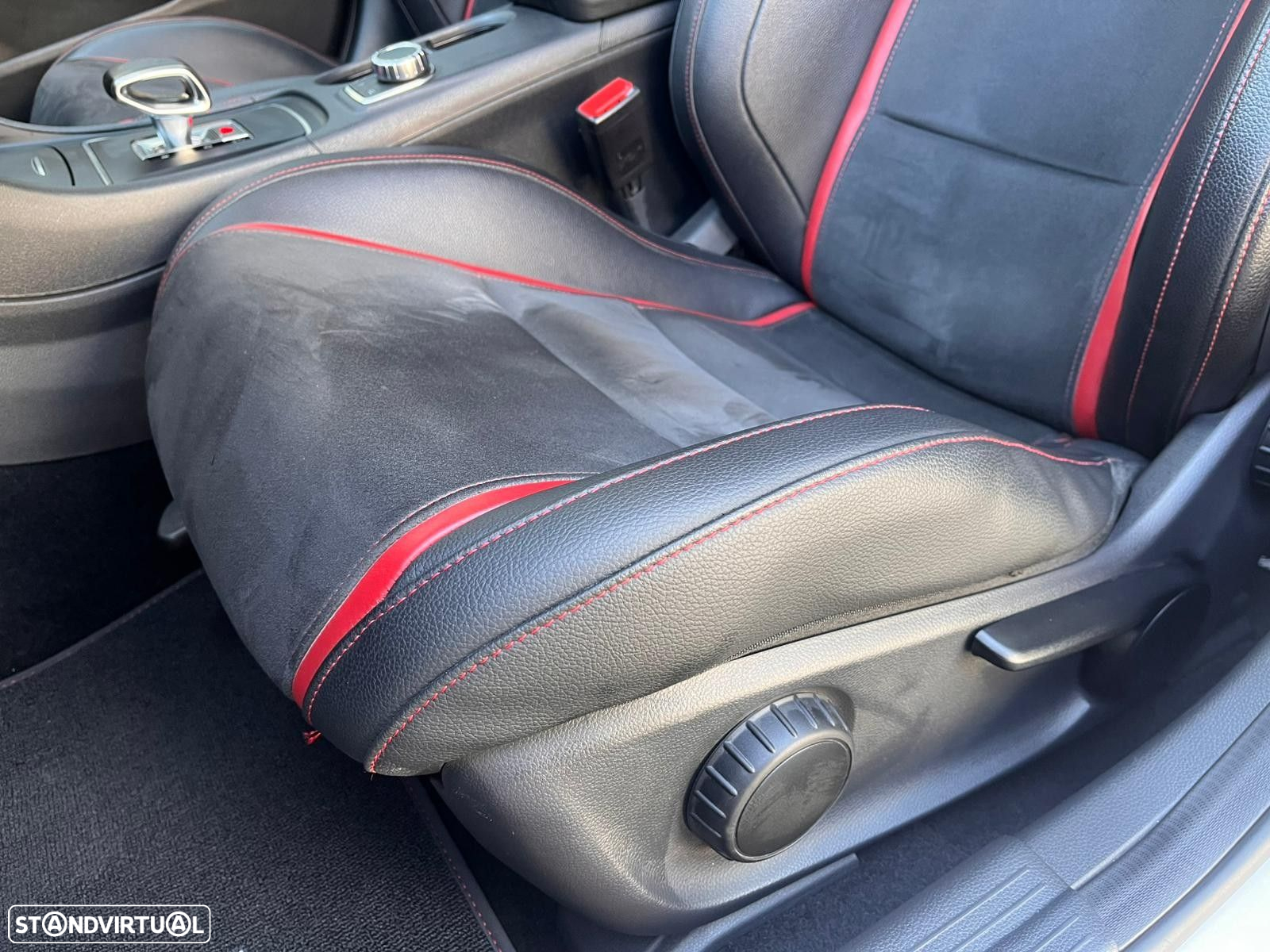 Mercedes-Benz A 45 AMG 4-Matic - 26
