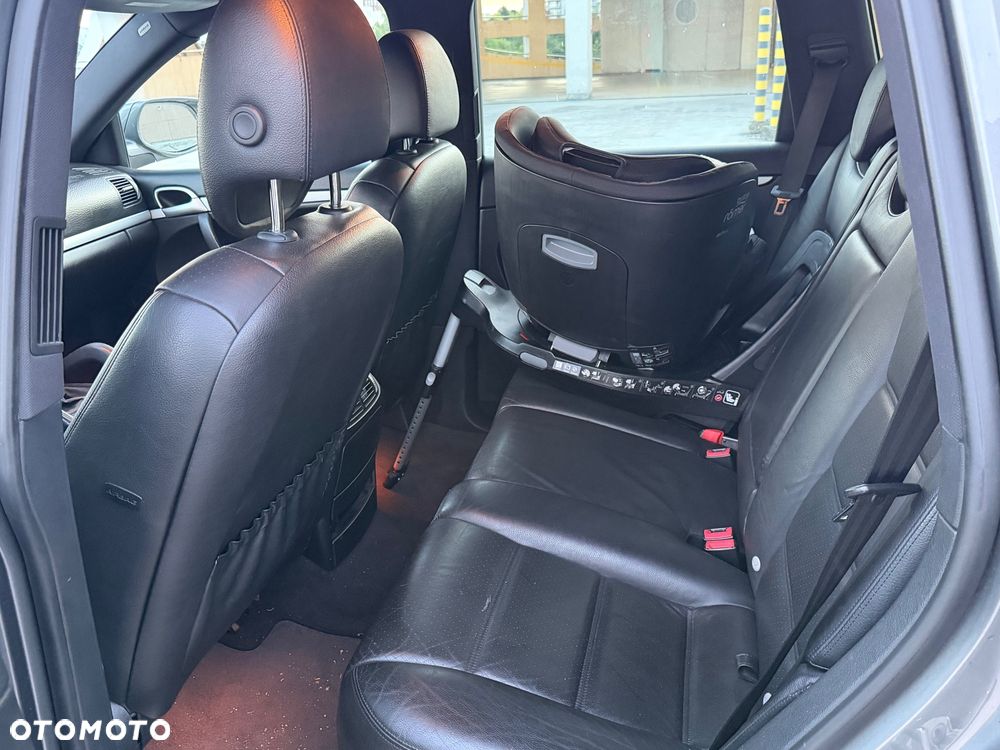 Porsche Cayenne - 10