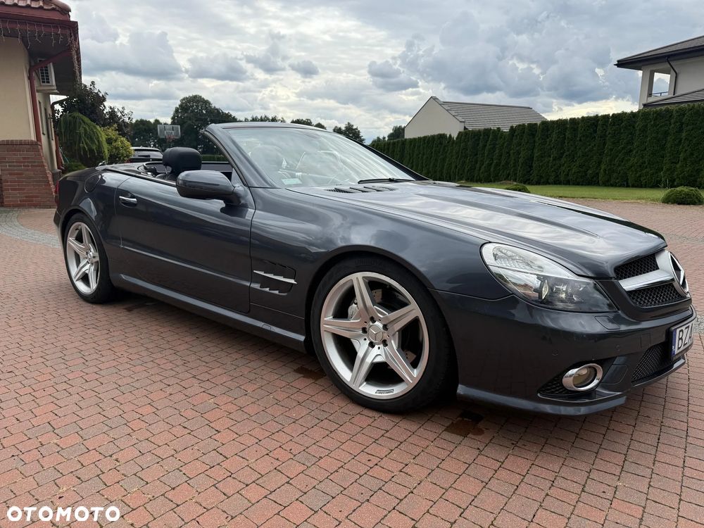 Mercedes-Benz SL - 11