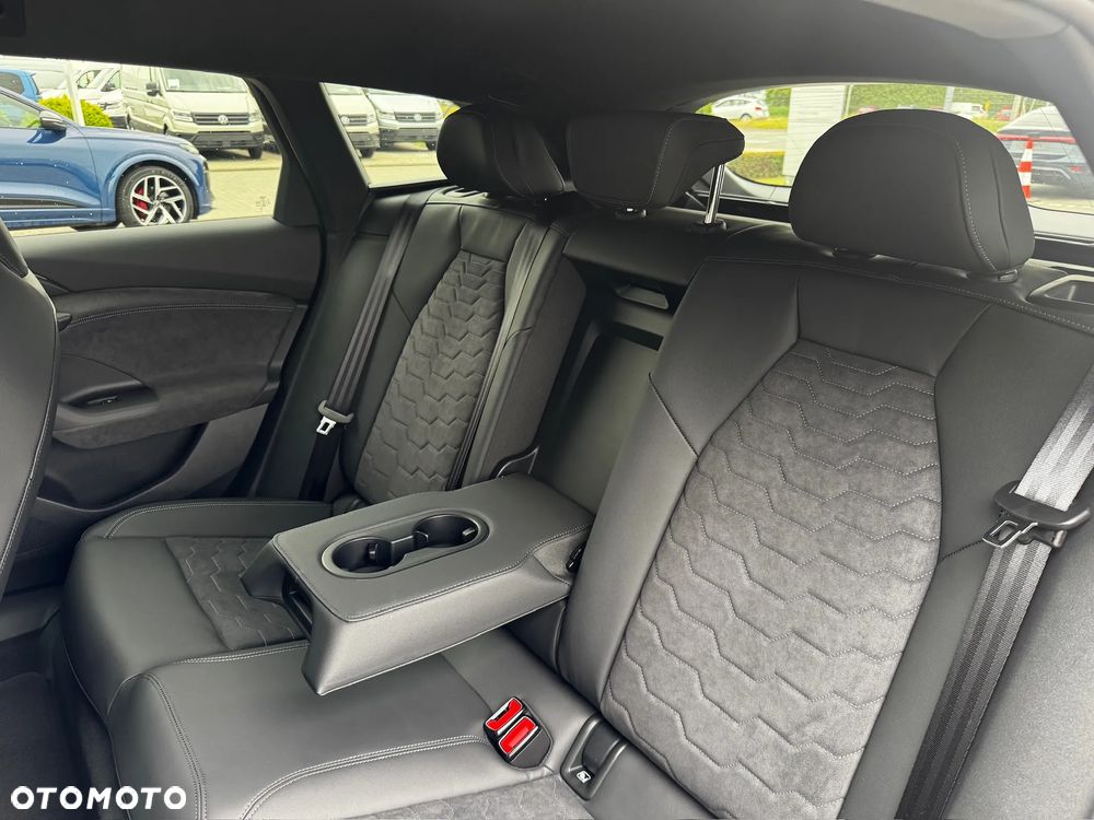 Audi A6 Avant e-tron - 30
