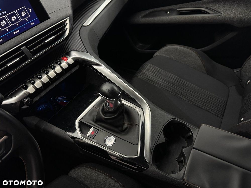 Peugeot 3008 1.2 PureTech Active - 25