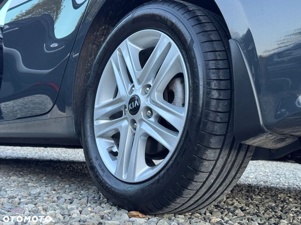 Kia Ceed 1.6 CRDi mHEV M - 33