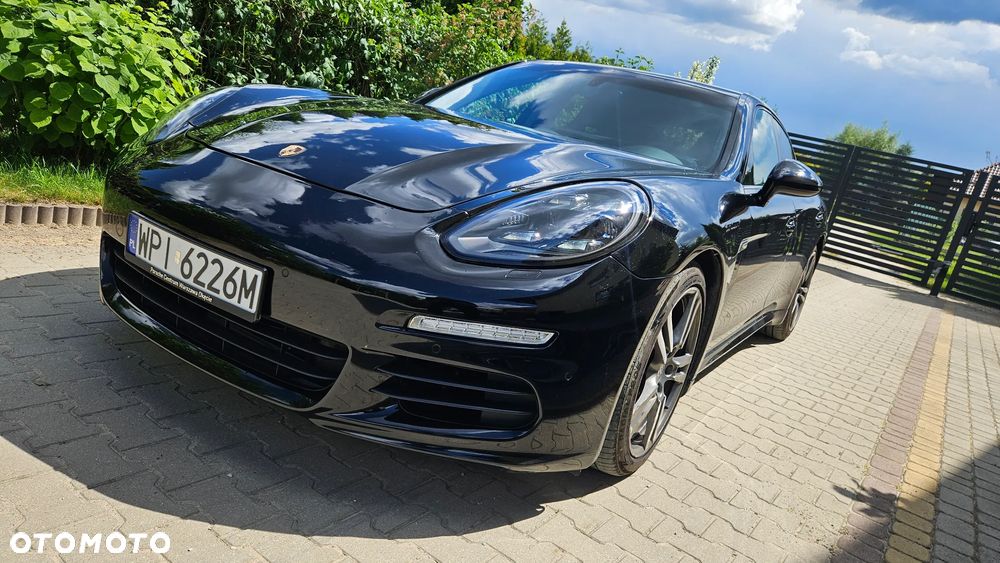 Porsche Panamera PDK - 5
