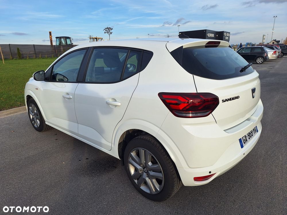 Dacia Sandero - 4