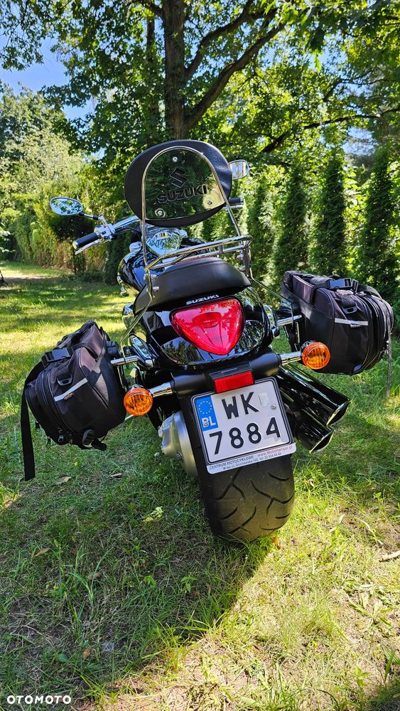 Suzuki Intruder - 11