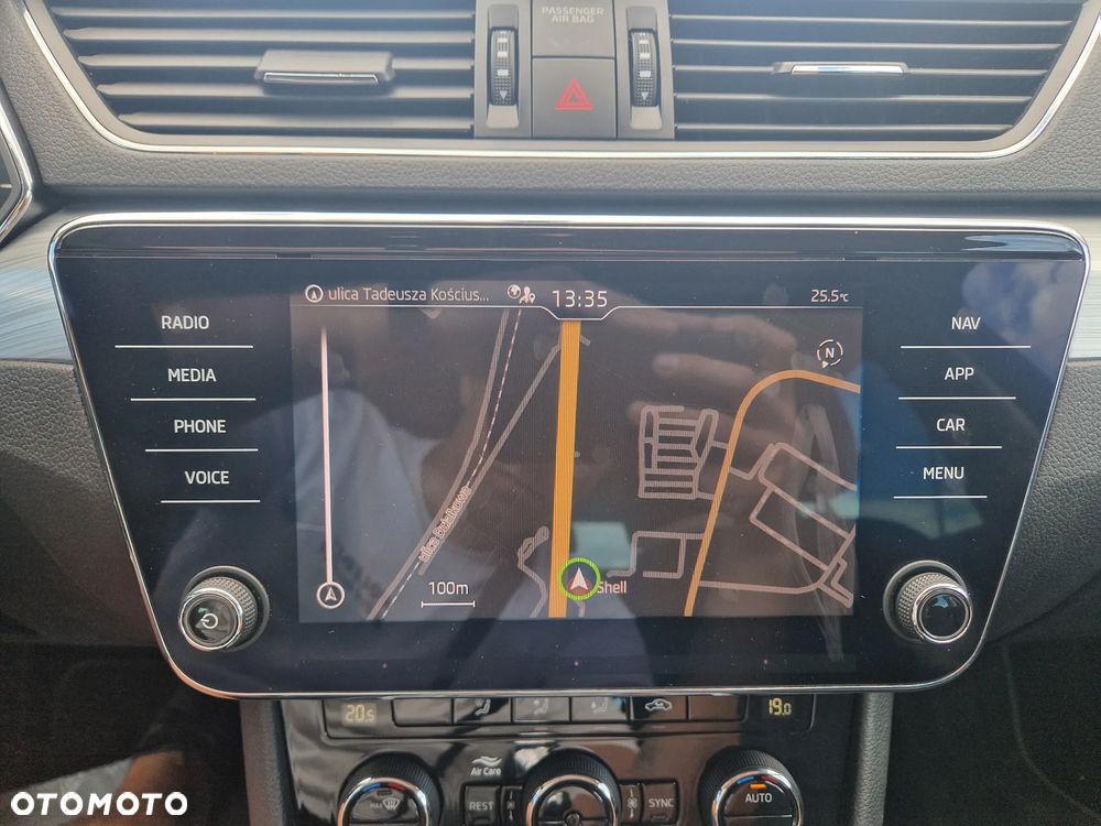 Skoda Superb 2.0 TDI SCR Active DSG - 24