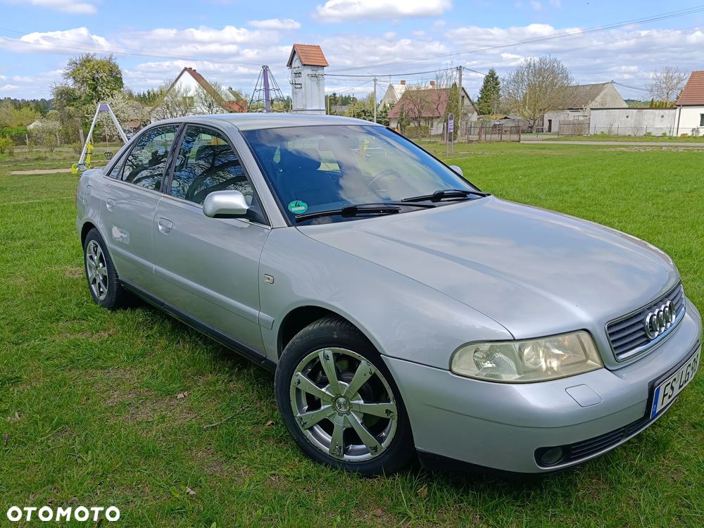 Audi A4 Limousine - 6
