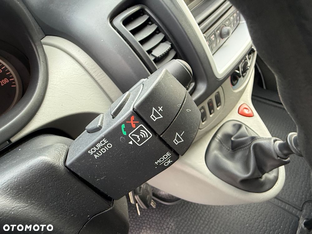 Opel Vivaro - 6