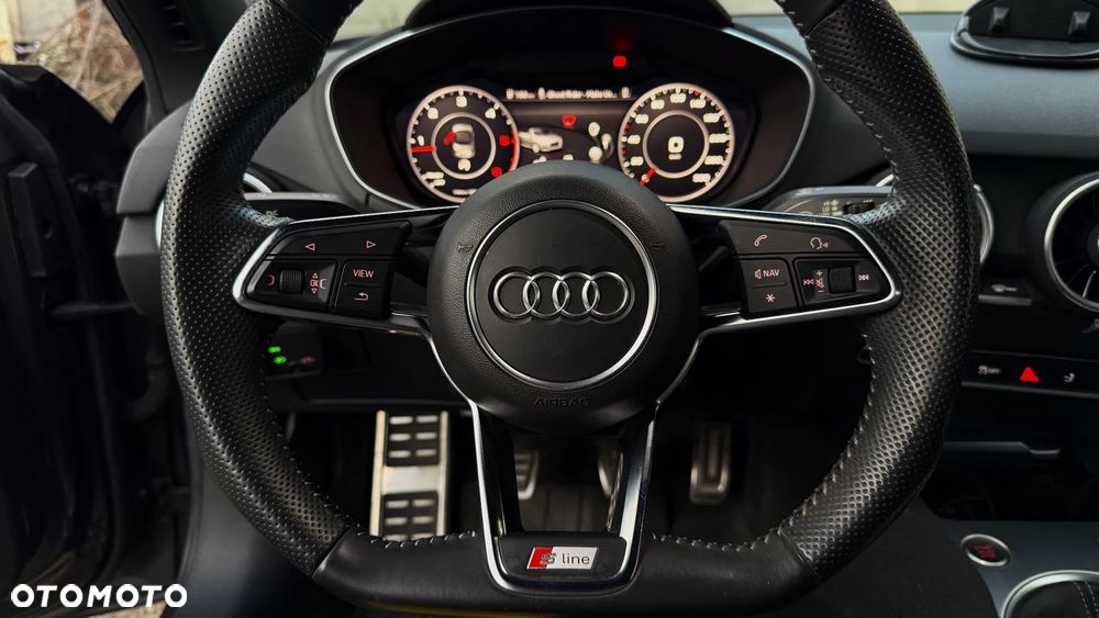 Audi TT Roadster - 16