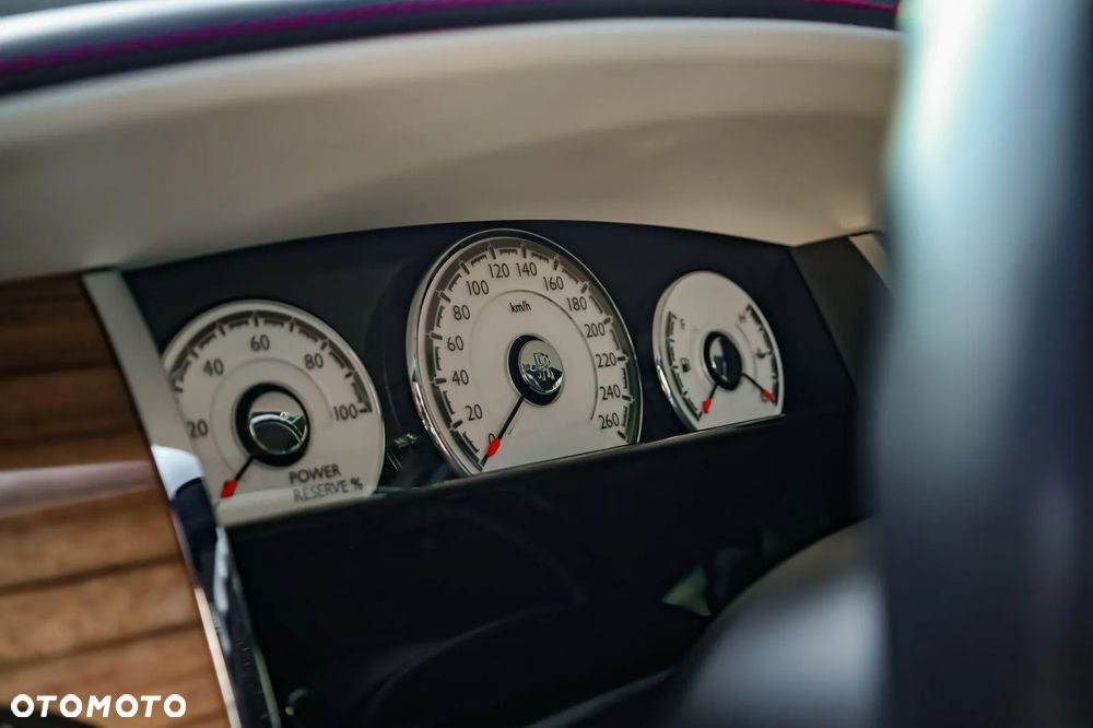 Rolls-Royce Wraith Standard - 11