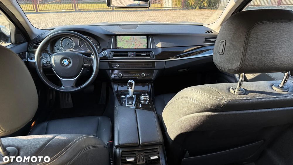 BMW Seria 5 525d Luxury Line - 5