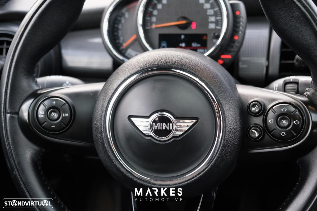 MINI 5 Portas Cooper Aut. - 16