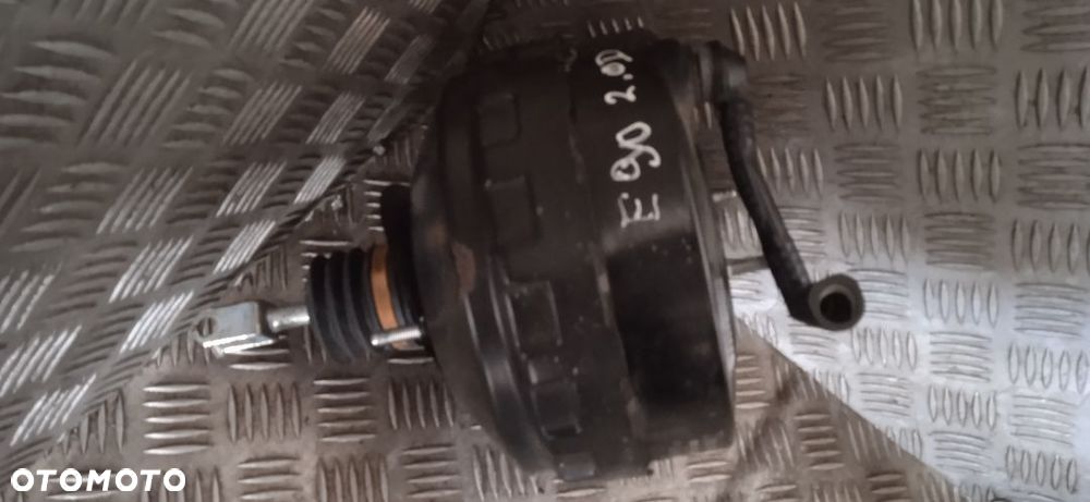 Serwo hamulcowe BMW E90 6775932 - 1