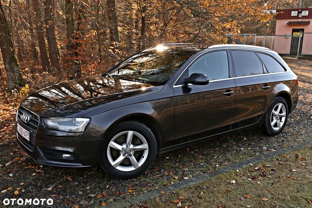 Audi A4 Avant 2.0 TDI DPF multitronic S line Sportpaket - 13