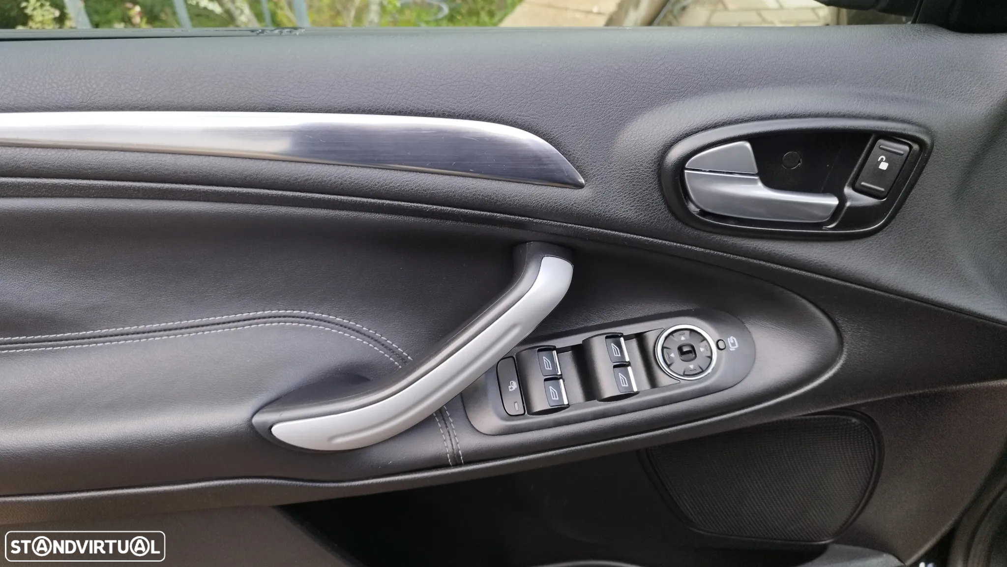 Ford S-Max 2.0 TDCi Titanium 7L 139g - 30