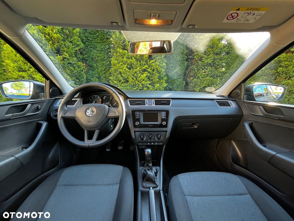 Skoda RAPID 1.2 TSI Ambition - 8