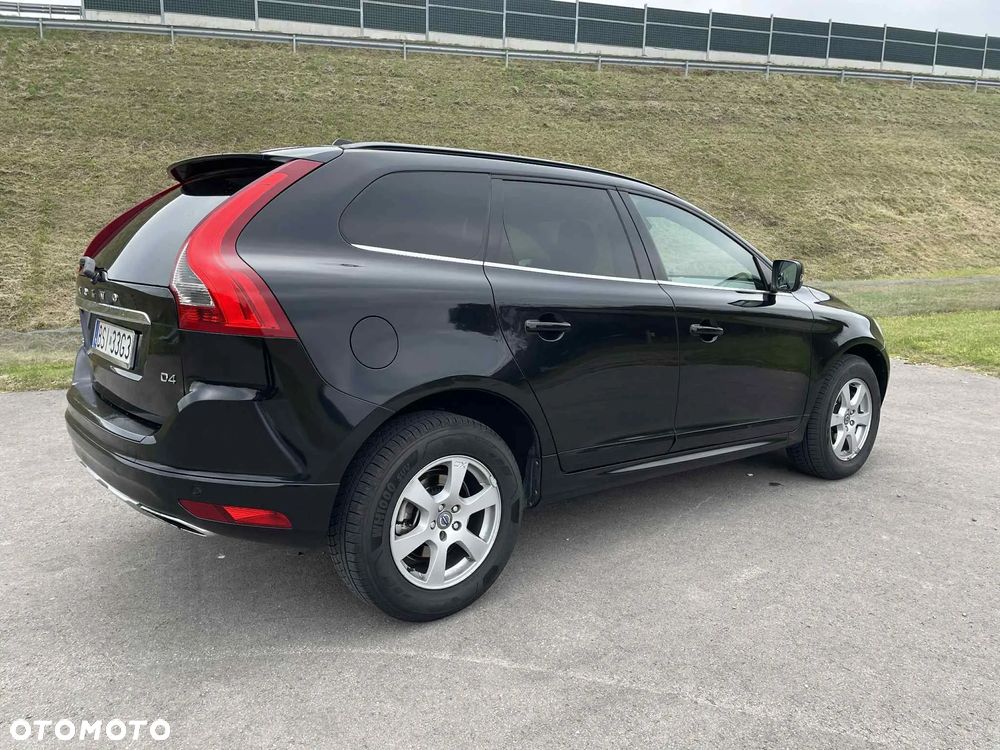 Volvo XC 60 D4 Drive-E Momentum - 10
