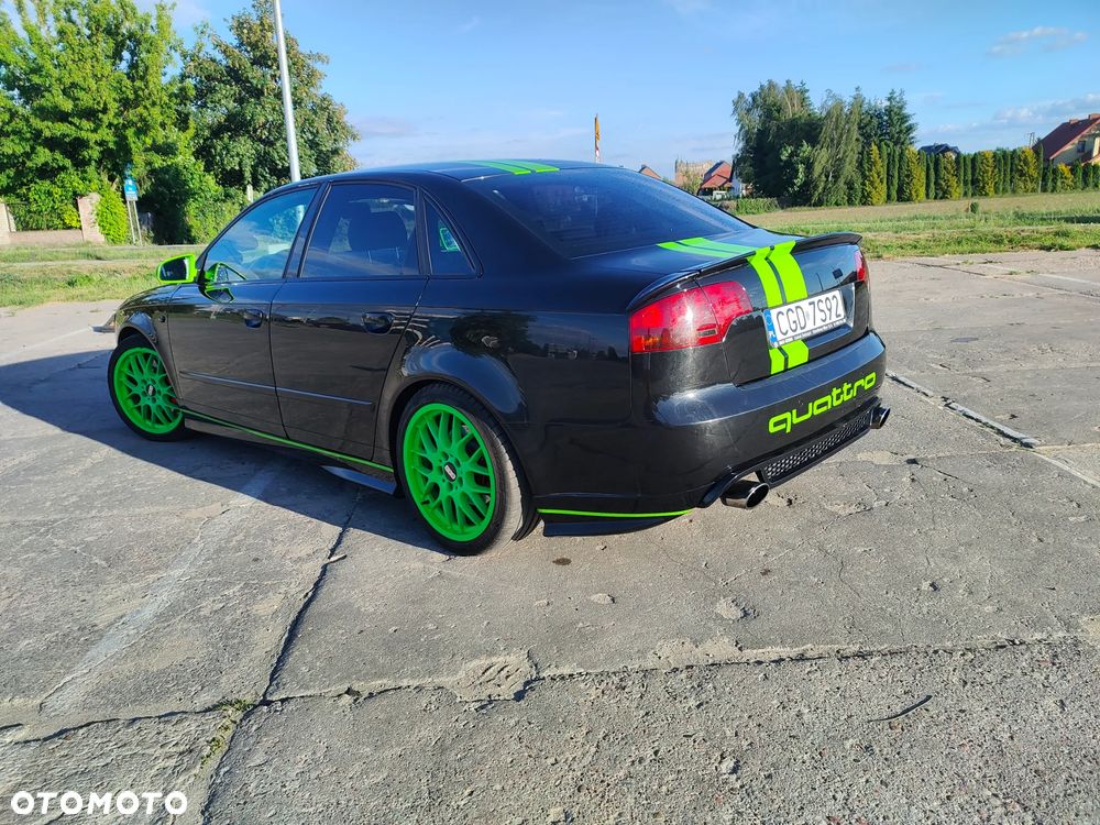 Audi A4 Limousine - 4