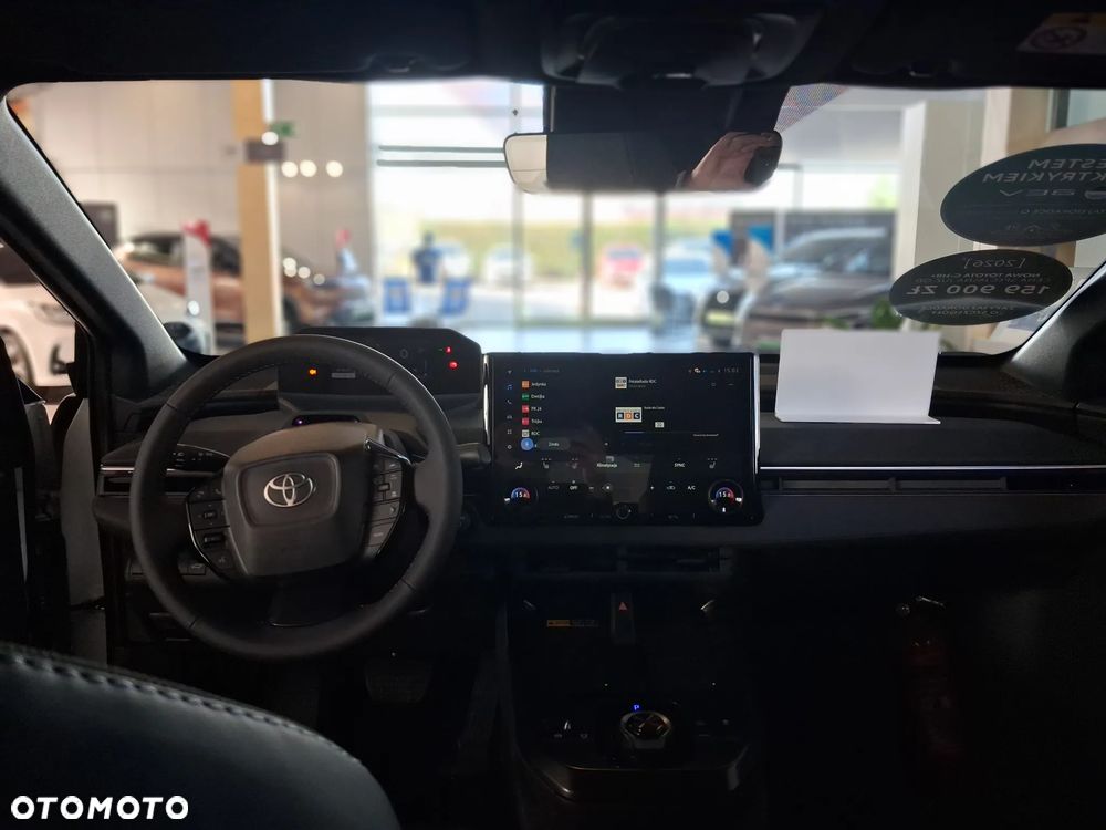 Toyota C-HR+ - 23