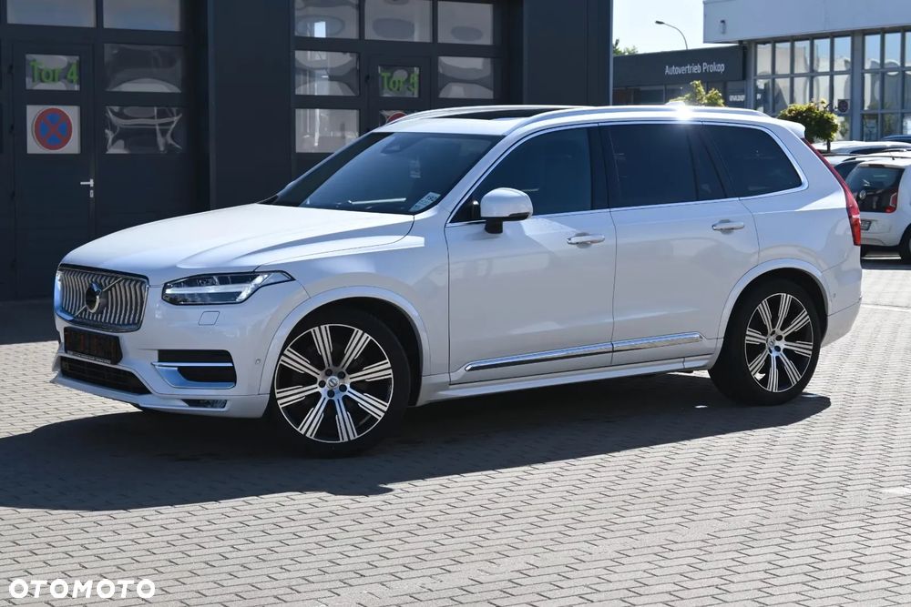 Volvo XC 90 B5 D AWD Ultimate Bright - 2