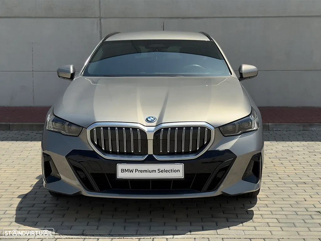 BMW 530 e Pack Desportivo M - 2
