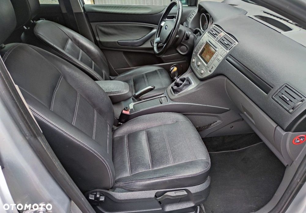 Ford Kuga 2.0 TDCi 4x4 Titanium - 18