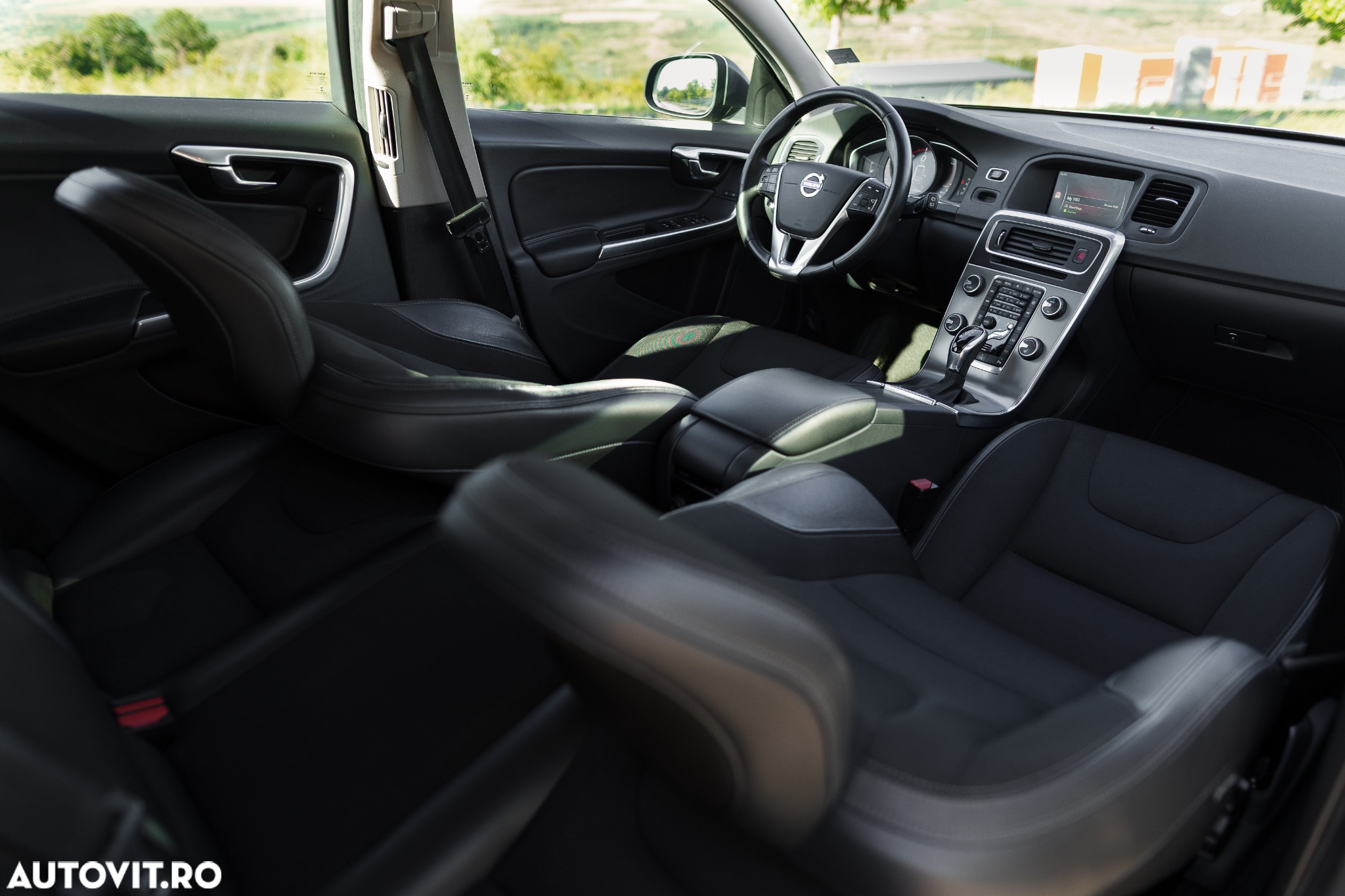 Volvo V60 D3 Geartronic - 33