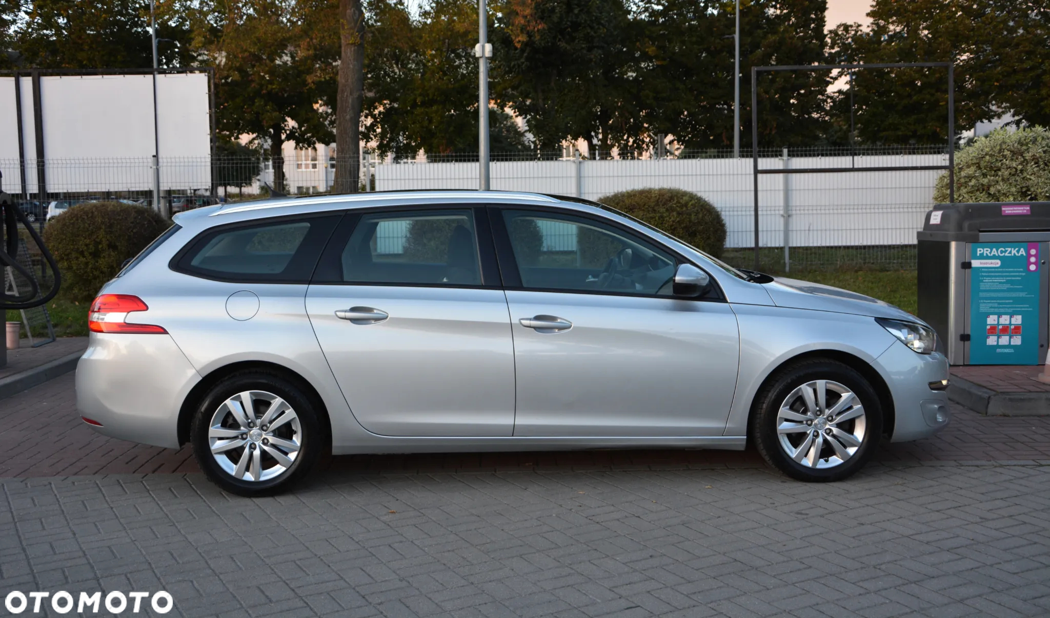 Peugeot 308 BlueHDi FAP 120 EAT6 Stop & Start Allure - 19